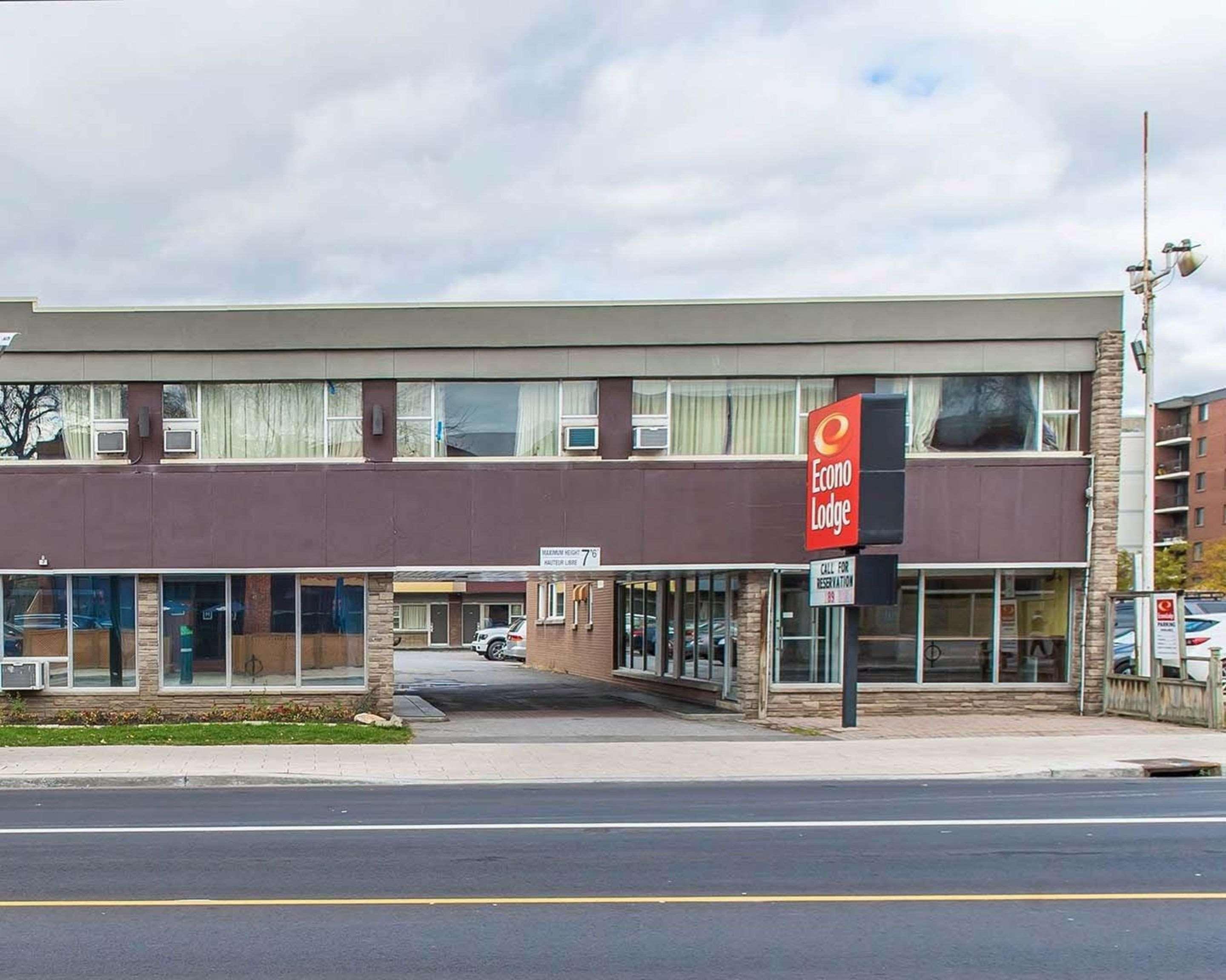 Econo Lodge Downtown Otawa Exterior foto