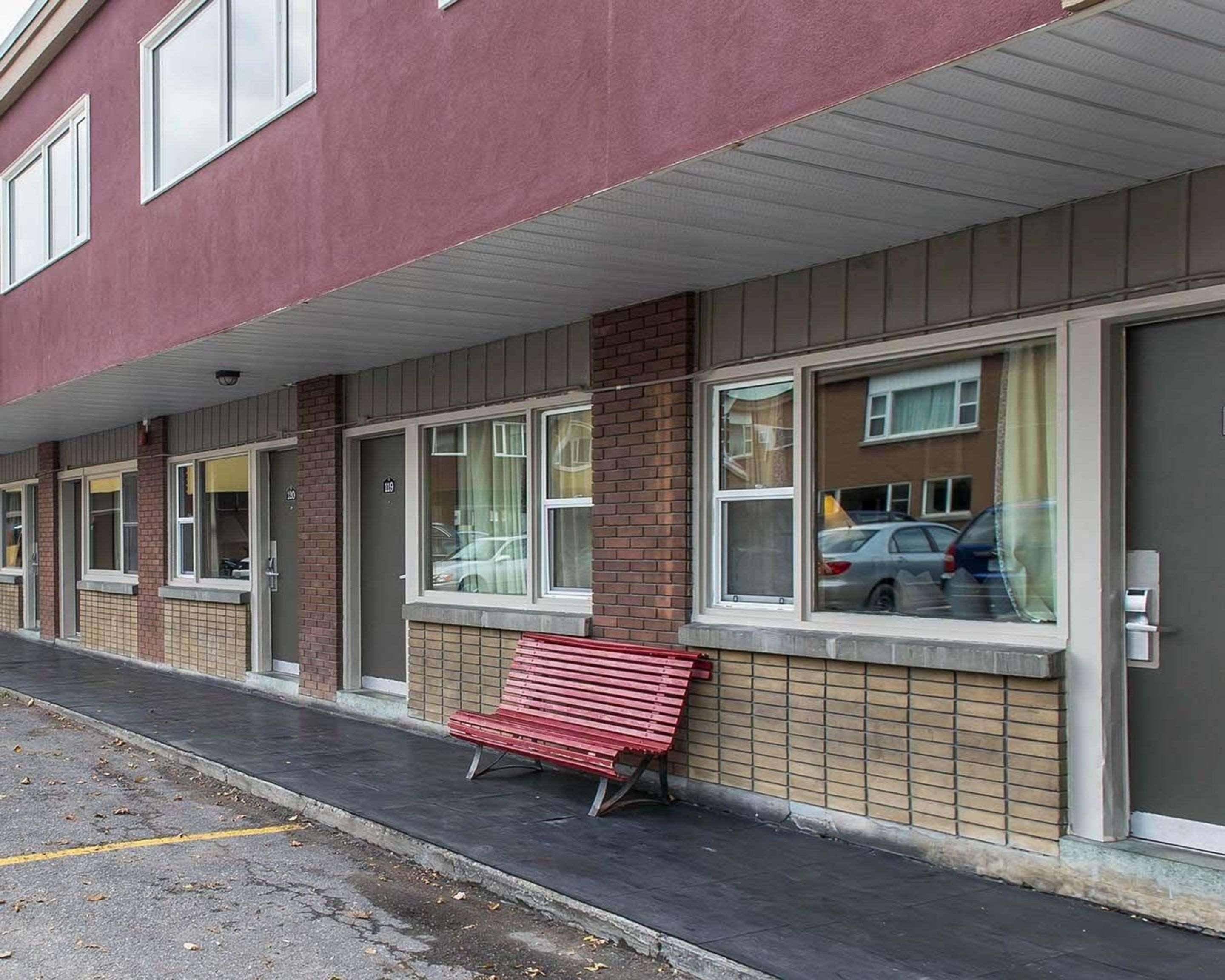 Econo Lodge Downtown Otawa Exterior foto